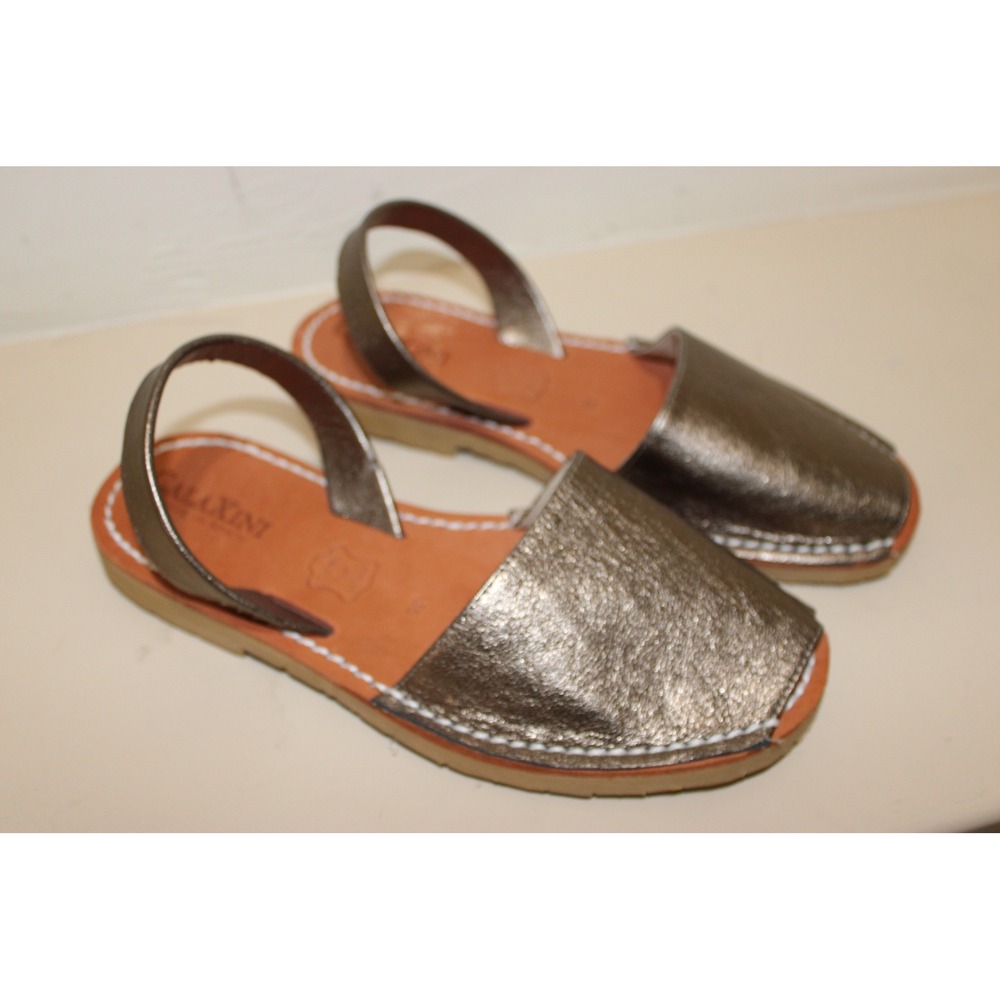 Calaxini Metallic Leather Avarca Sandals Women 36 Pewter Silver